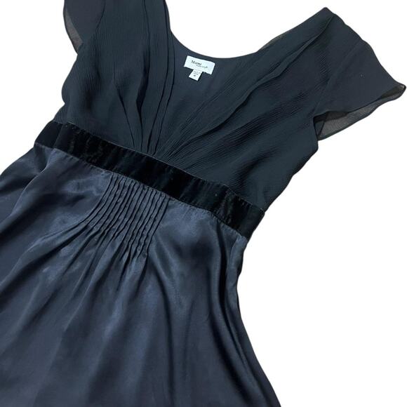 NWOT Mimi Maternity Black Silk Flutter Sleeve Gothic Loose Fit Babydoll Top M - Picture 2 of 7